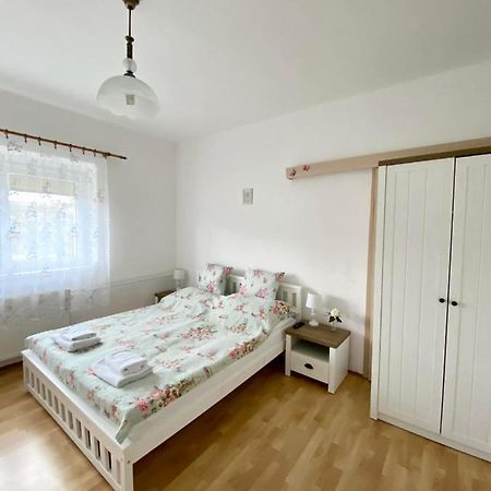 Apartman Marketa Apartment Bystrice  Exterior photo